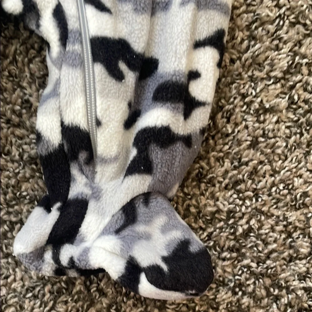 Garanimals Blue Winter Animals and Black Camouflage Baby Boy Fleece Footies